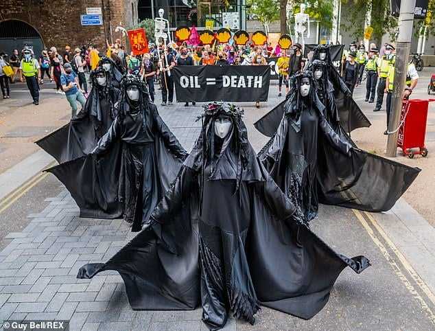 12 arrested in raids on Extinction Rebellion sites in London