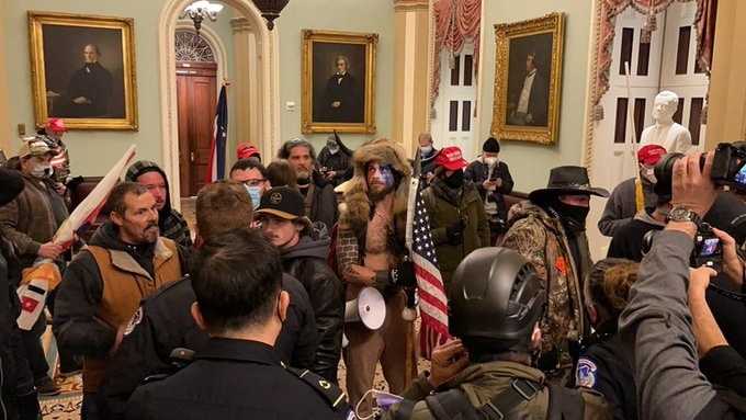 Trump supporters descend on U.S. Capitol