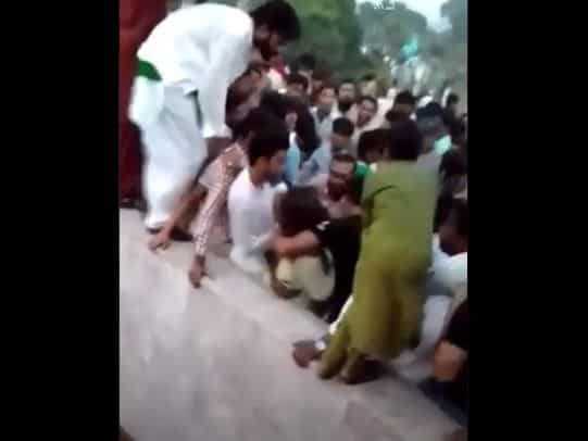 Pakistan: Outpouring of anger after woman assaulted by over 400 men