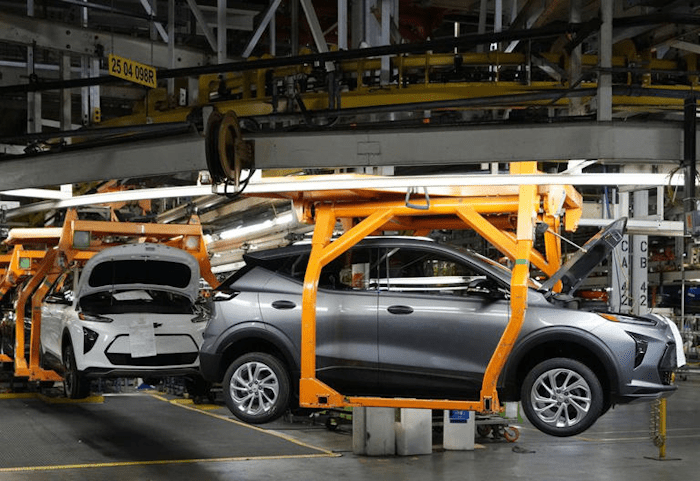 Stellantis is considering closing and selling Brampton assembly plant, Unifor says