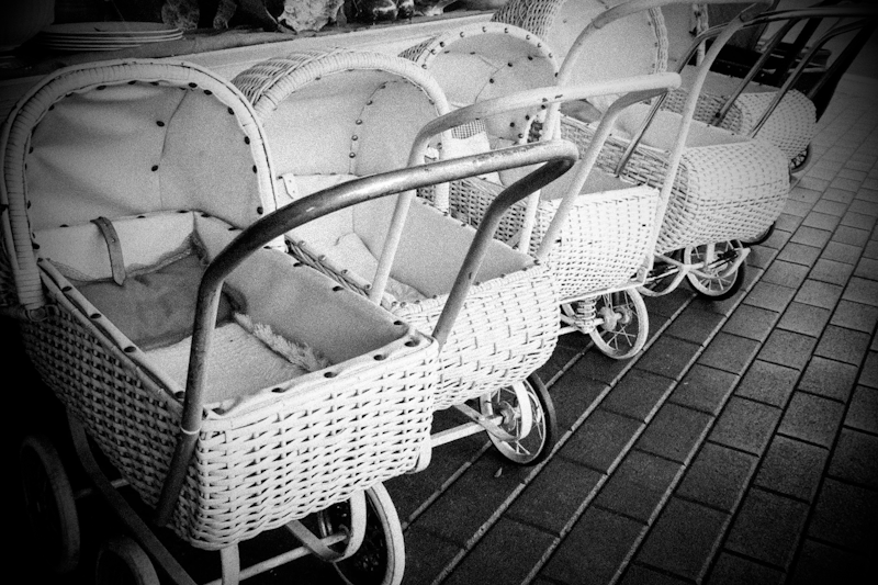Are Canadians choosing not to have children or resigning themselves to it?
