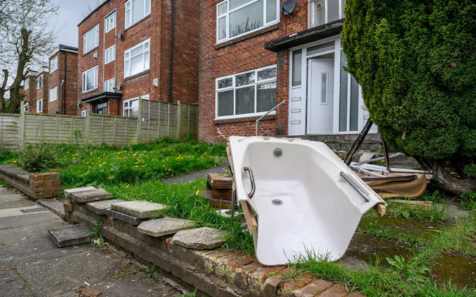 The neglected Manchester road so unsafe police ‘won’t walk down it’