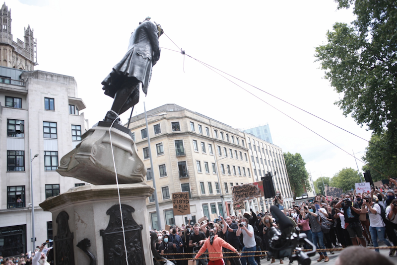 Why Young Britons Don’t Know Their History