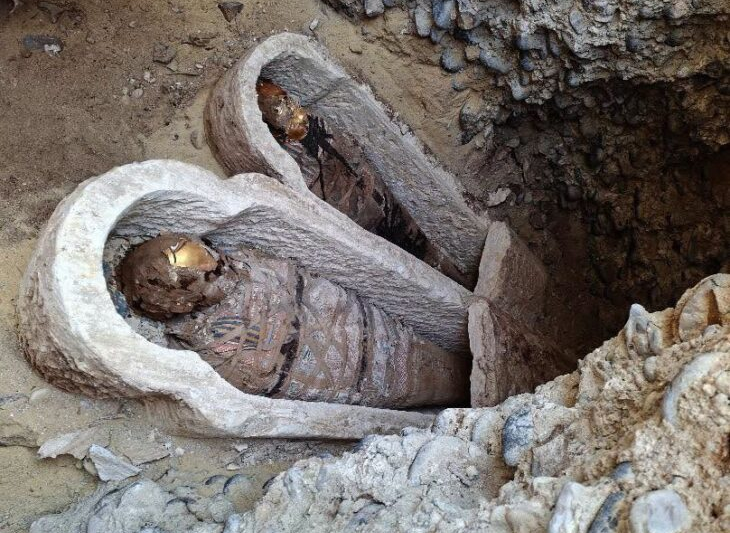 Archaeologists Find Egyptian Mummy Buried With the ‘Iliad’