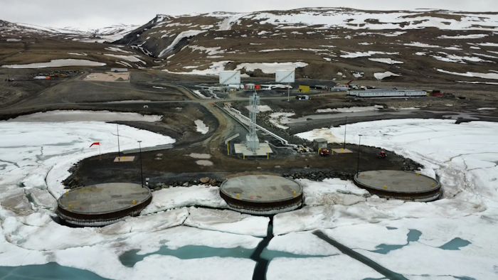 Ottawa to pull plug on Arctic naval facility