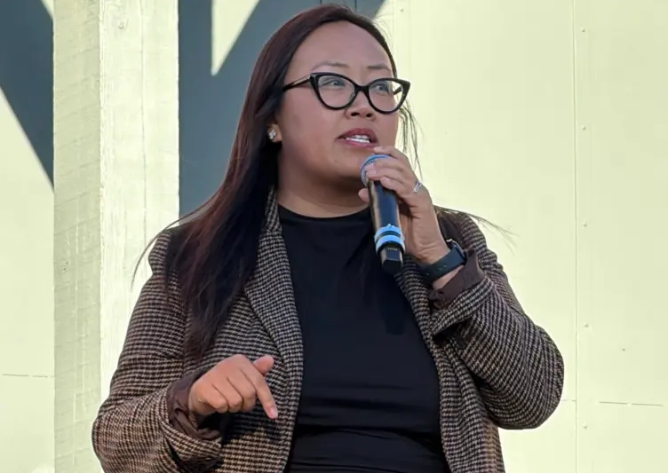 Another ingrate from a ‘refugee’ family seeks high U.S. office, but refuses to pledge allegiance to or show respect the U.S. flag