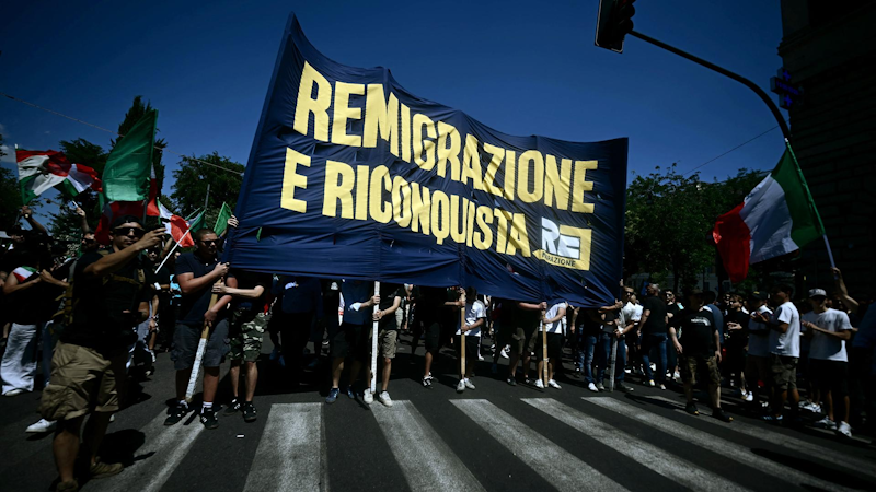 Thousands March in Rome Demanding Mass Remigration