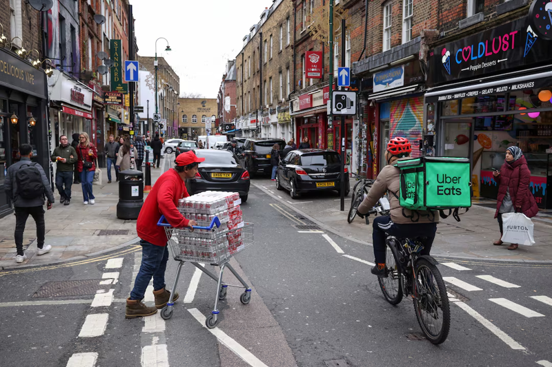 ‘The Deliveroo Law‘: Reform Vows to Jail Execs Employing Illegal Migrants