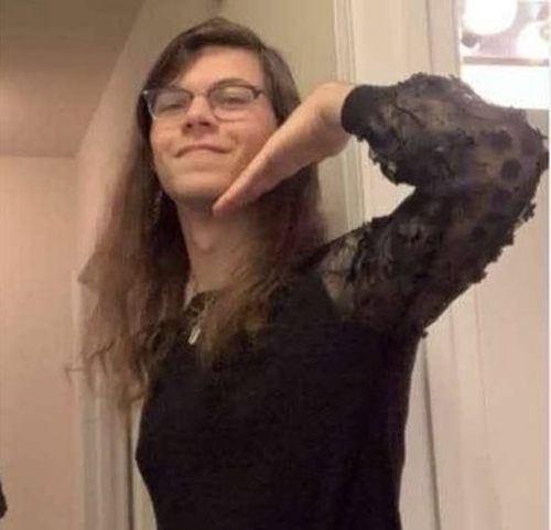Southern elementary school erupts as parents bitterly divided over new trans teacher…