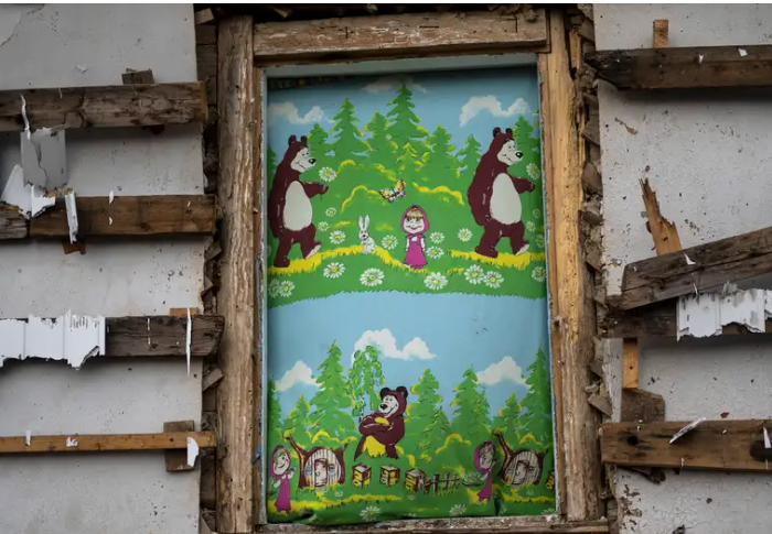 ‘Masha and the Bear’: Ukraine sanctions Russian cartoon