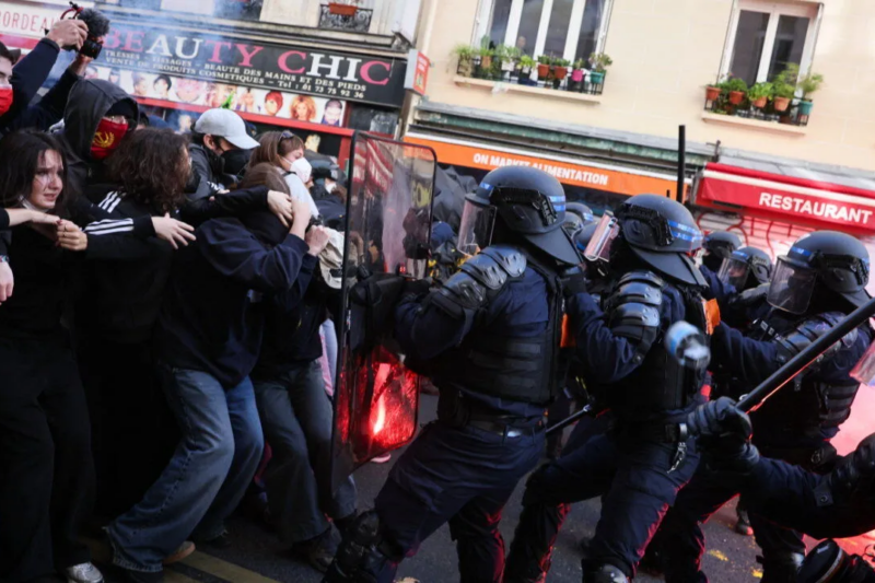 British Far-Left, Pro-Palestinian Groups Plan ‘French-Style’ Student Riots